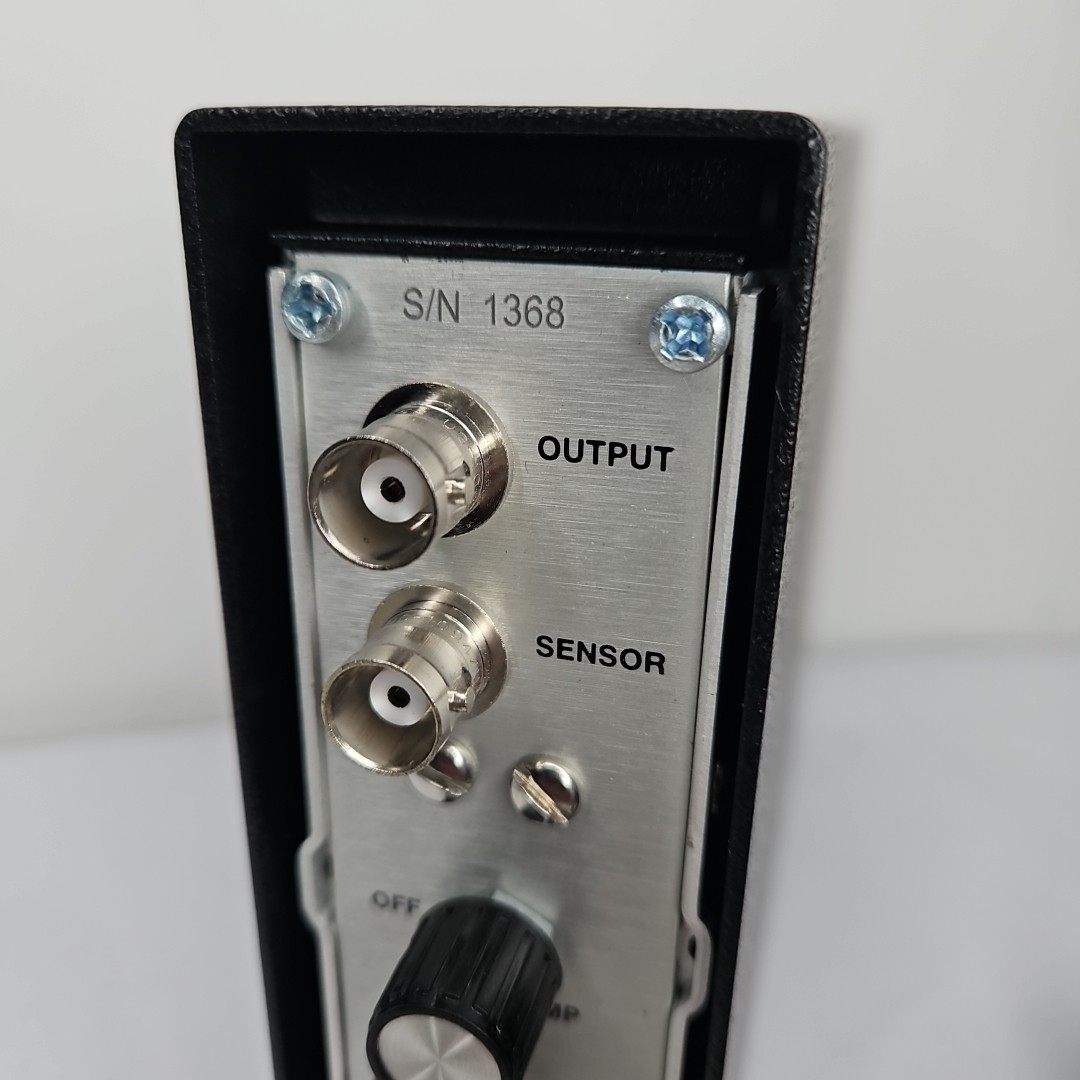 New DYTRAN Instruments 4110C Current Source Power Supply Unit Electric Module