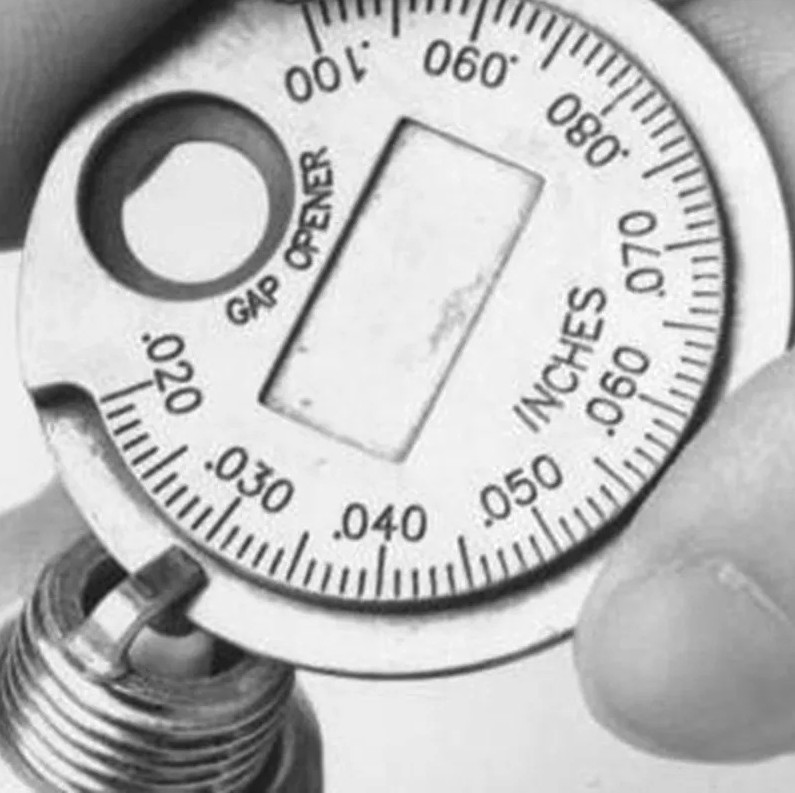 1pc Spark Plug Gap Gauge Coin 0.6–2.4mm Measuring Tool Engine Gapper - NEW
