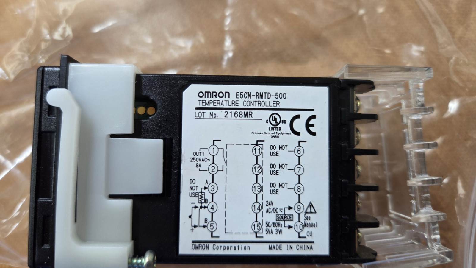 Omron E5CN-RMTD-500 Temperature Controller.