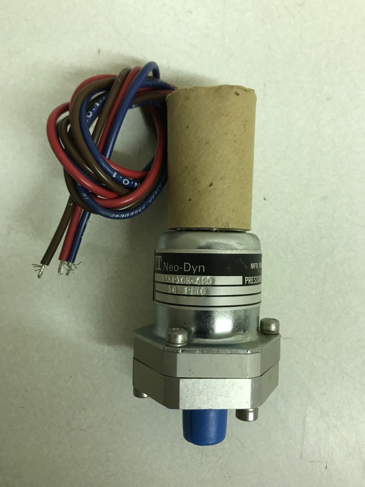 NEW ITT Neo-Dyn 115P1C3-420 Pressure Switch 14 psig