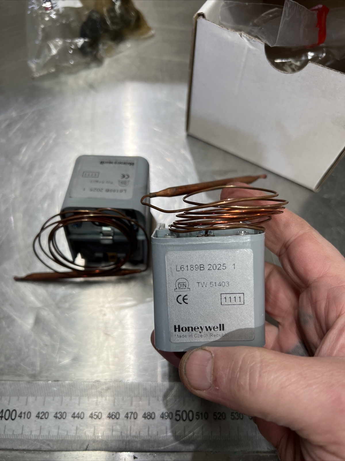 honeywell thermostat temperature limit L6189B20251  tw51403 nsn 12-3486426