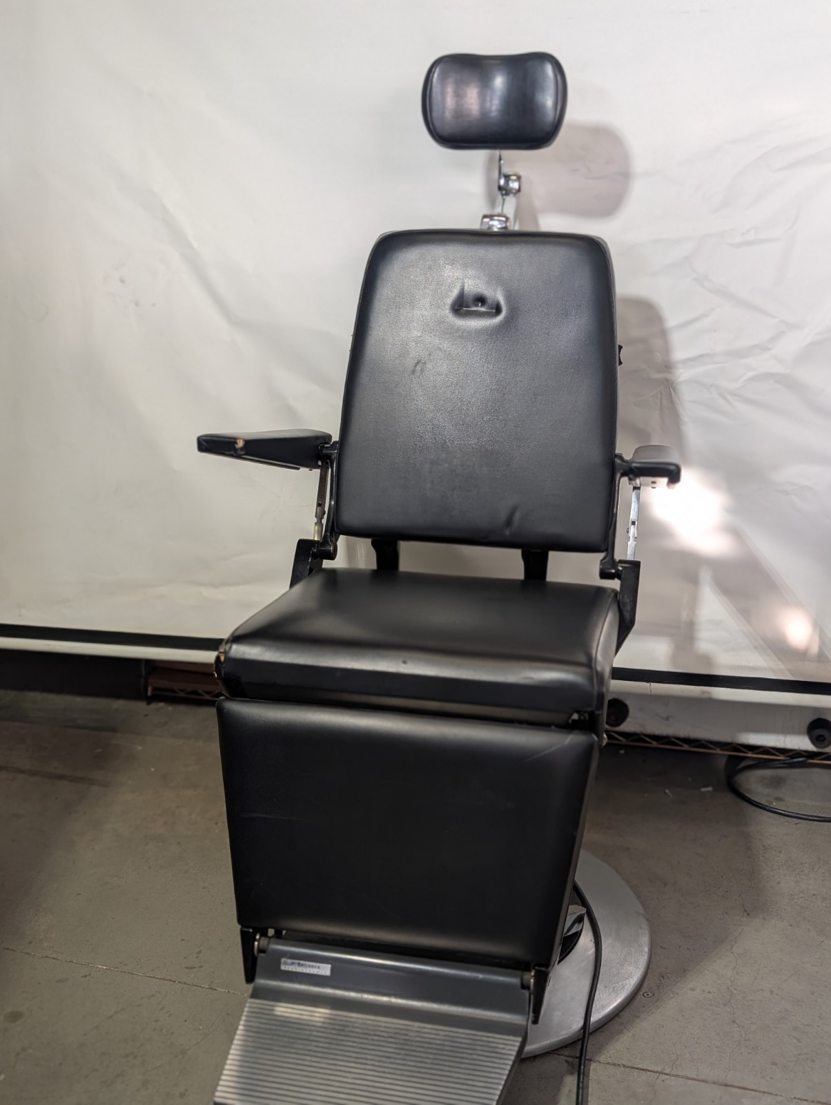 Reliance 880 Exam Chair-Excellent Condition!