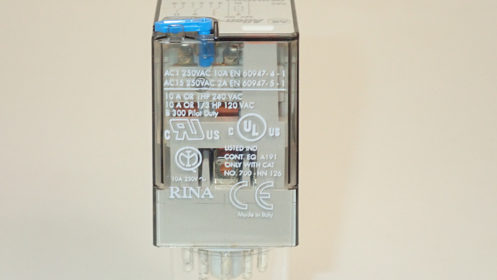 ALLEN BRADLEY 700-HA33Z24-3 RELAY 24VDC