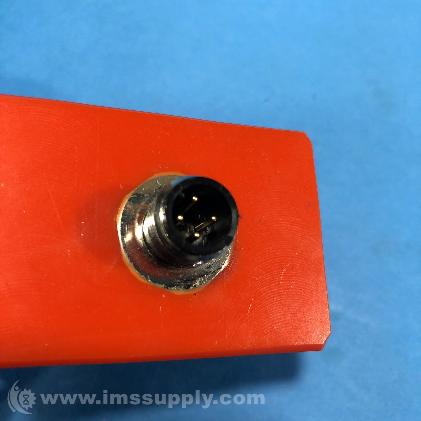 84640 Red Safety Plug Adapter FNIP