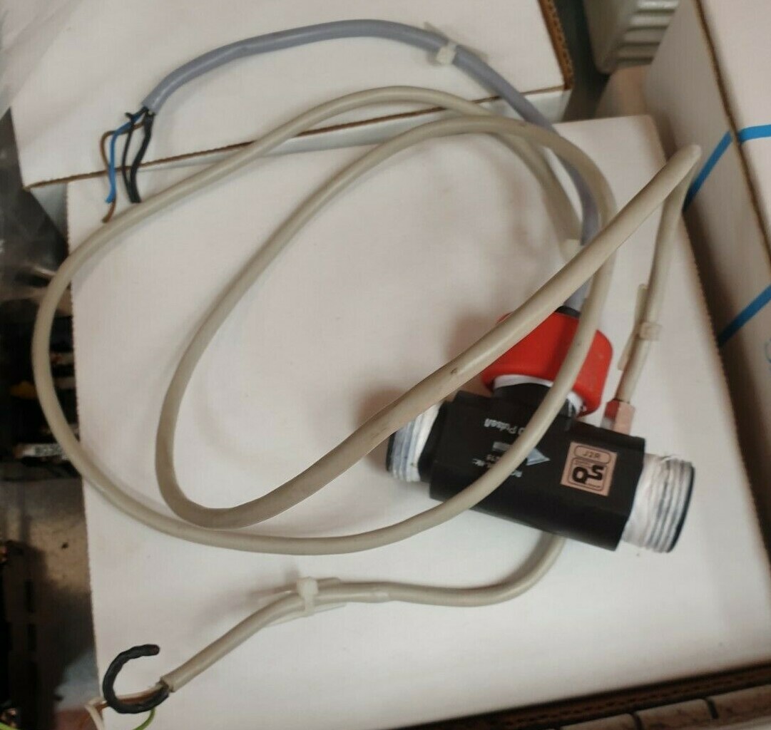 SIKA VT1541KROFIN05 FLOW SENSOR (IN22s1b1)