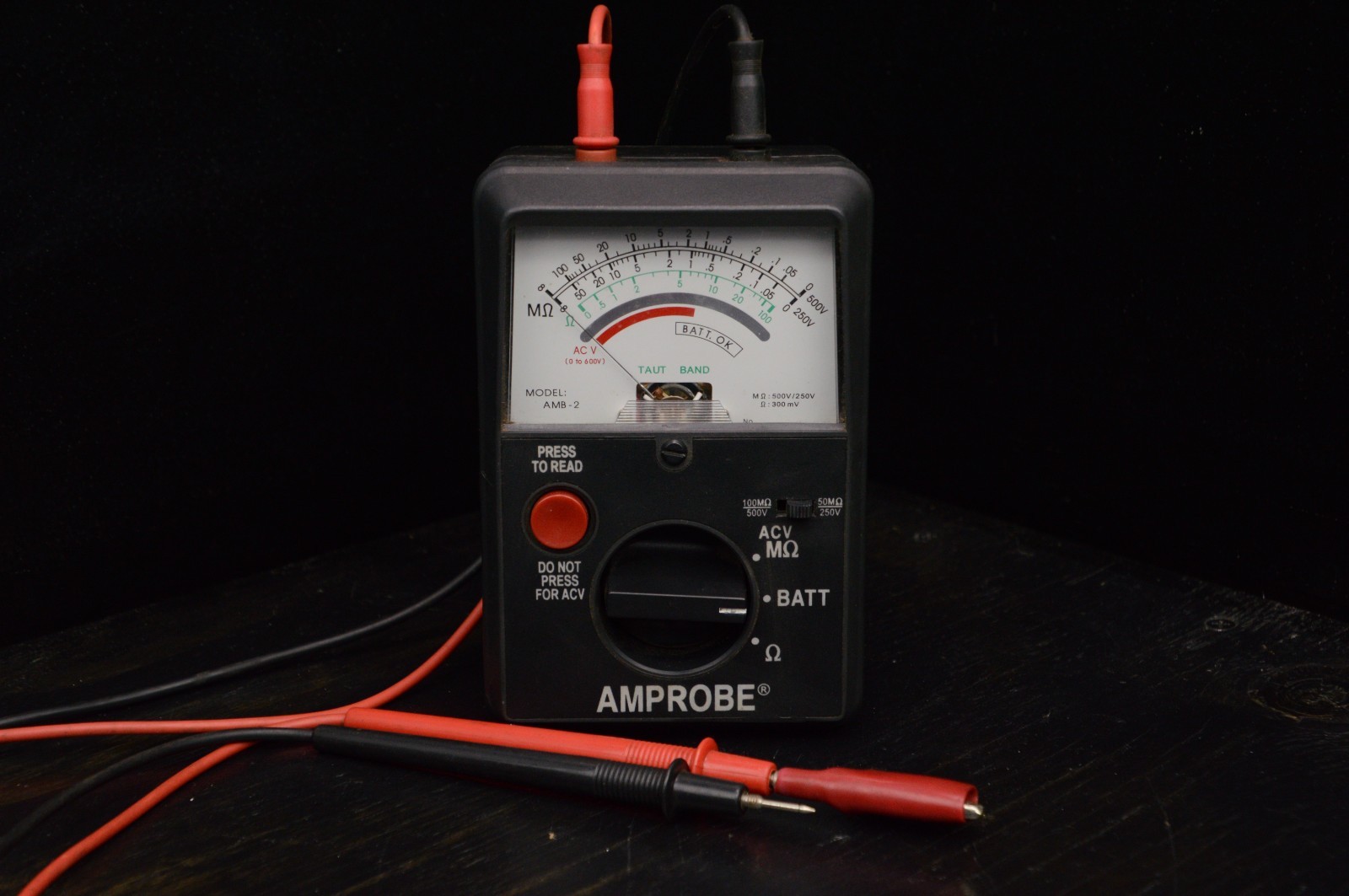 Amprobe AMB-2 Megaohmmeter insulation tester TESTED WORKING