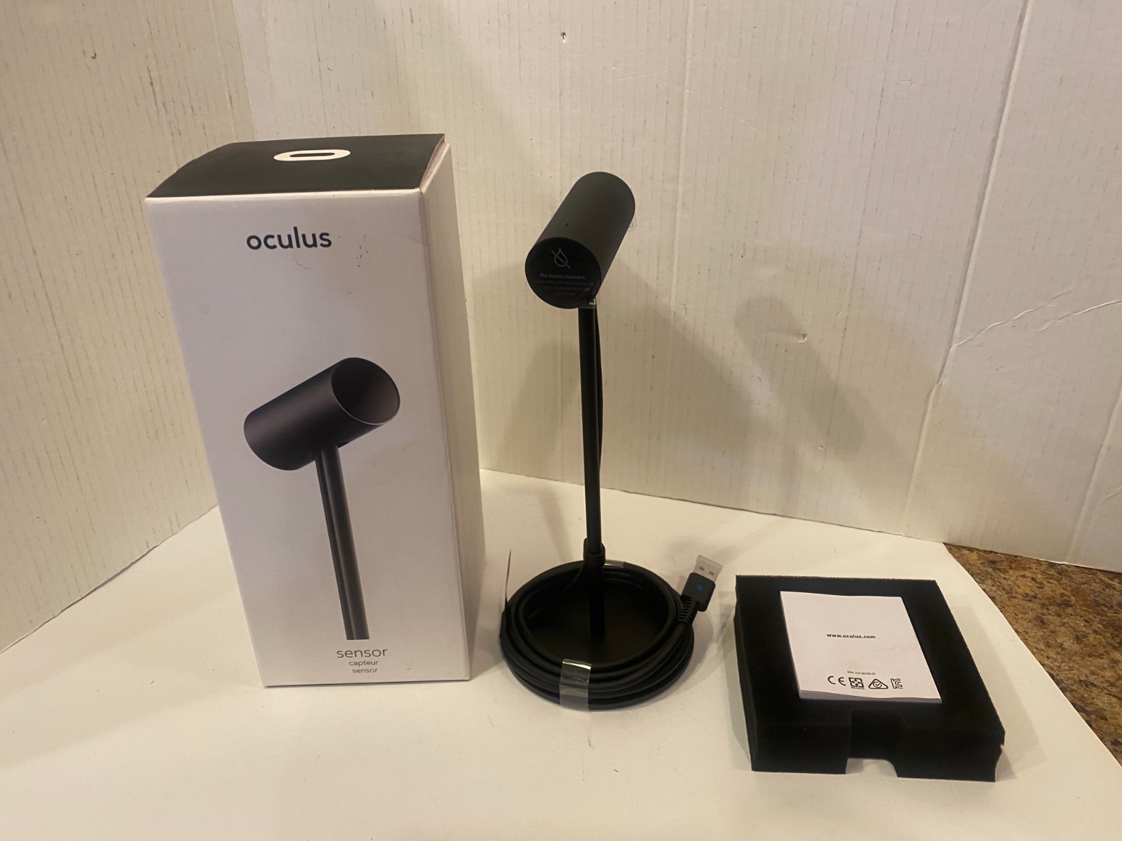 Oculus Rift VR Virtual Reality CV1 Sensor 3P-A Black New Open Box
