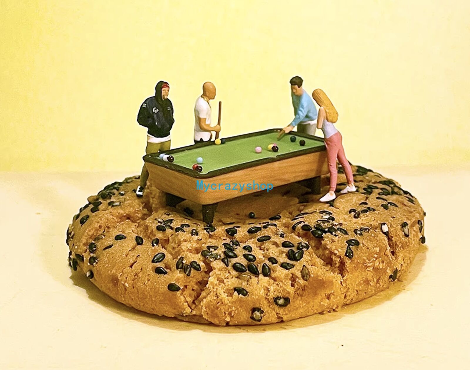 CR 1:64 Painted Figure Model Miniature  Diorama Sand Pool Billiards Ball Toy
