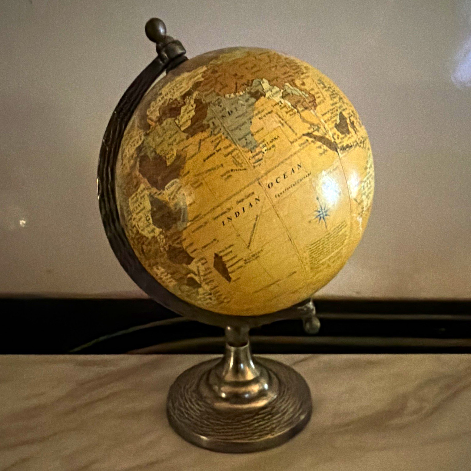 Decorative Tabletop World Globe, Metal Base Stand, Antique Brass, Beige/Brown
