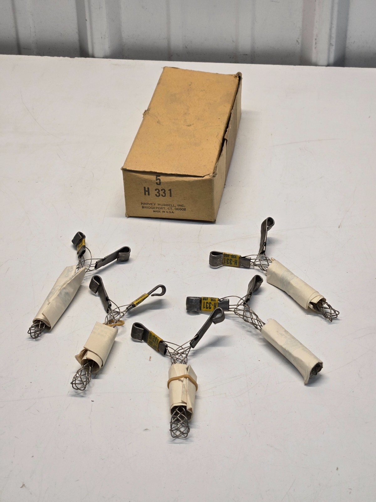 Hubbell H-331 Kellems Wiring Device Support Pull Grip .335-.400 BOX OF 5 NEW e16