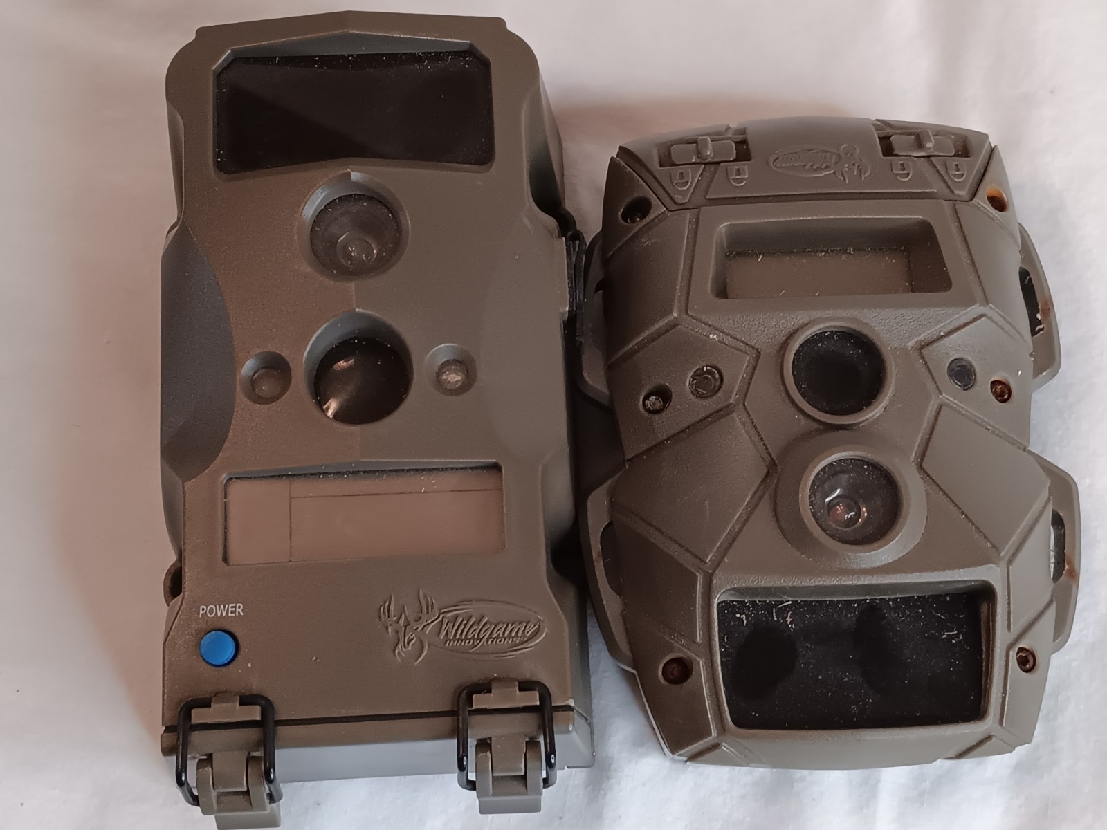 2 Wildgame Innovations Trail Cameras 📷  K12B7W2-7 And T8B2X2 Used Tested