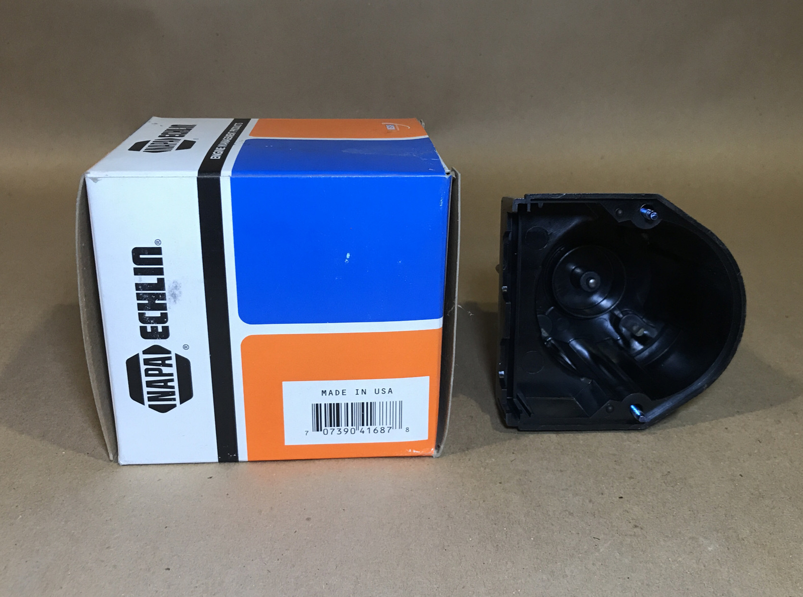 Napa Echlin Distributor Cap RR239