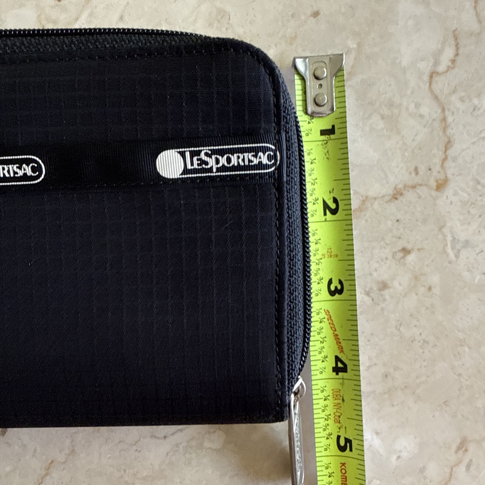 EUC LeSportsac ZIP AROUND ORGANIZER WALLET Black