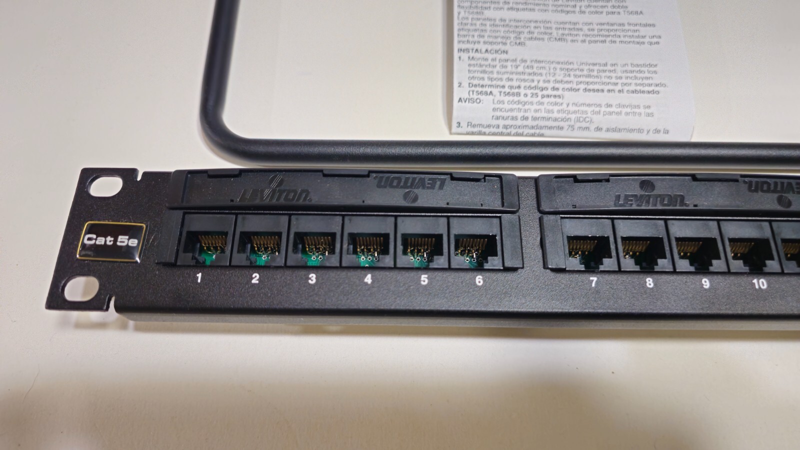 Leviton 24 Port Cat 5e 1U Rack Mount Patch Panel Punch Down 256-5G596-U24