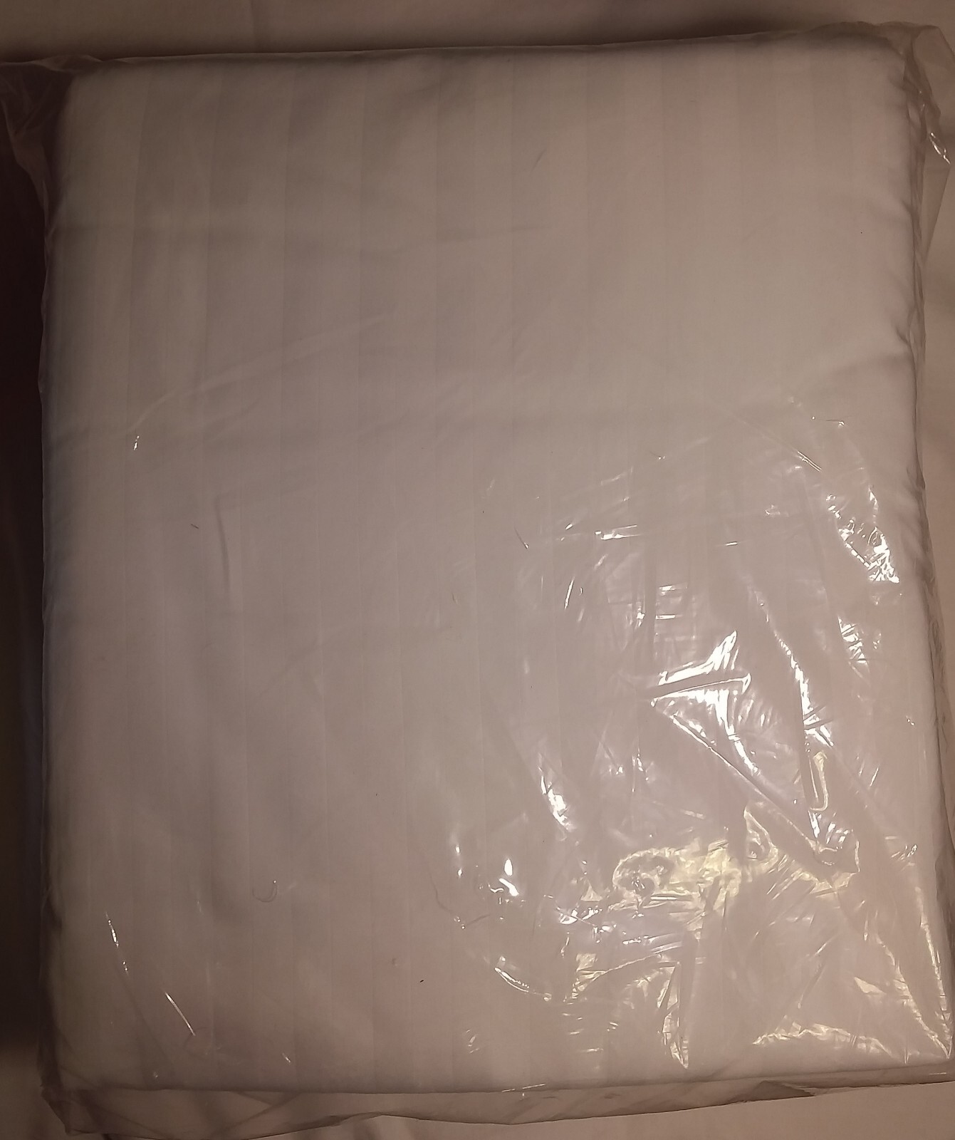 Goodthreads Amazon Basics Queen 4 Piece White On White Striped NEW