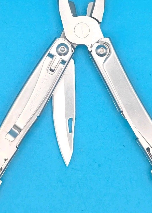 Leatherman Rev 3.8" Multi-Tool, Stainless!