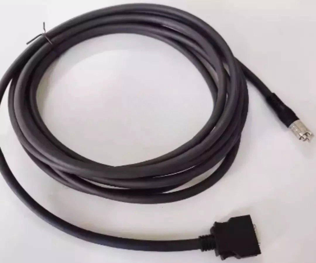 1PC New Keyence CB-B5 Vision Camera Connection Cable CBB5 Brand new