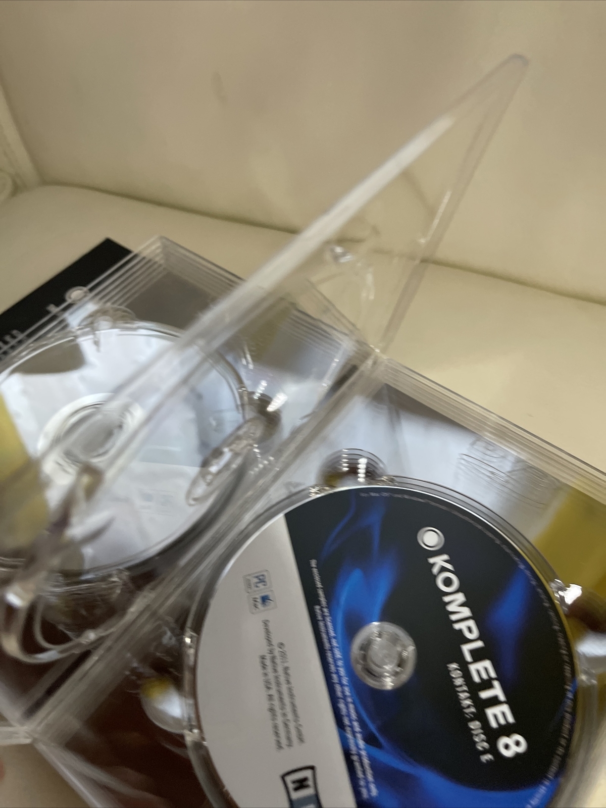 Komplete 8 Native Instruments & Effects Collection Discs PLS READ No Serial