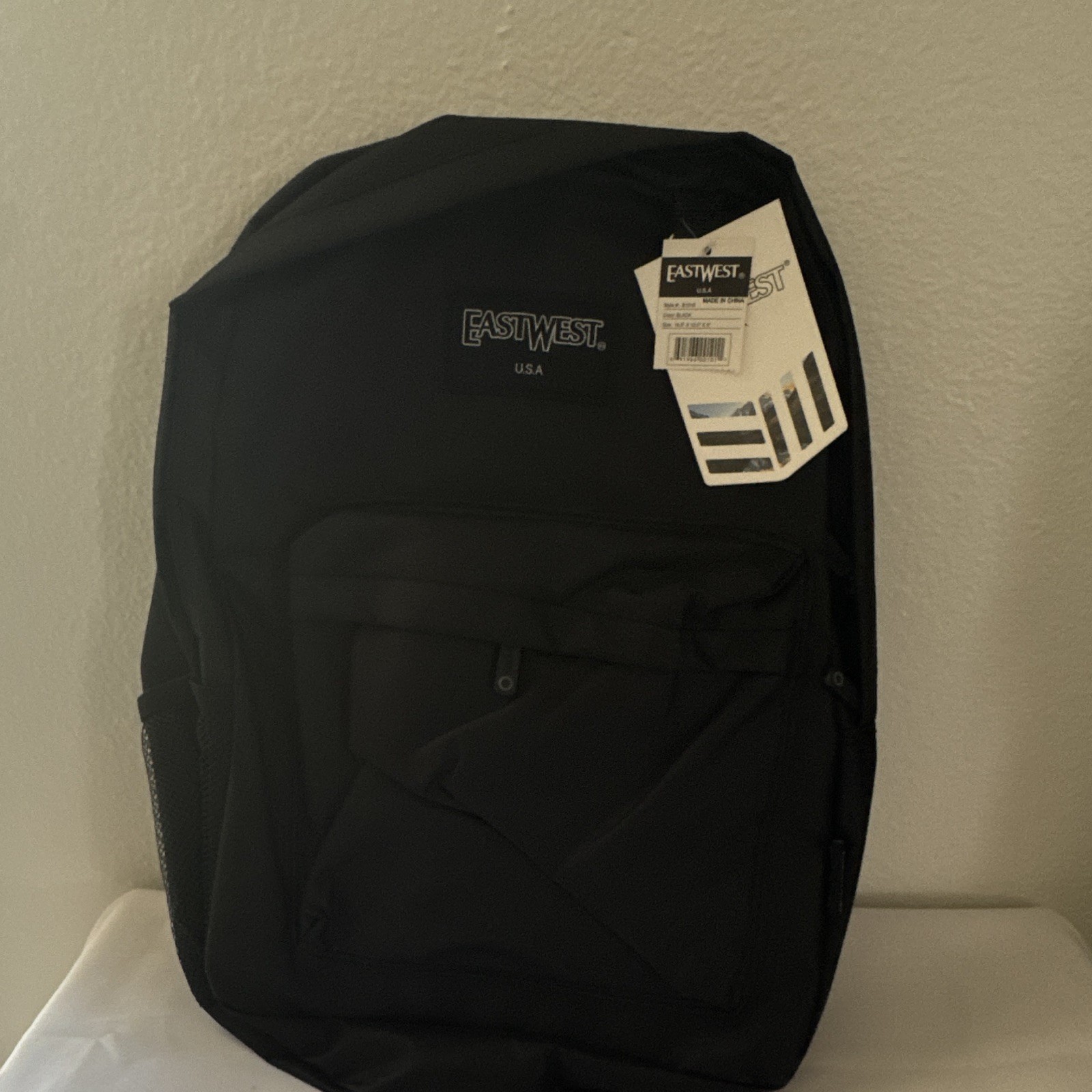 EastWest B101S Unisex Adults Hiking Backpack Black Zip Closure 16.5x12.5x5