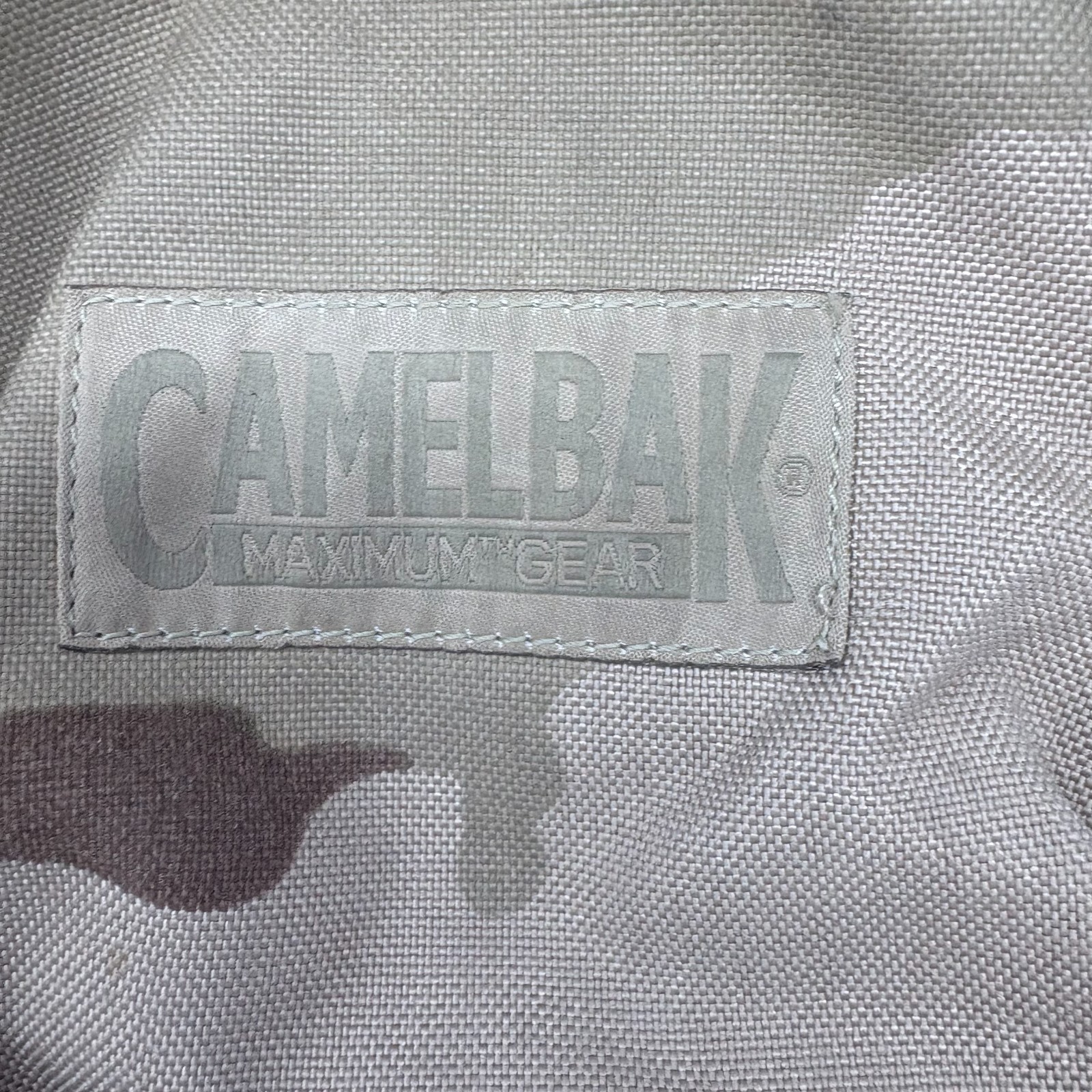 Camelbak Maximum Gear Hydration Backpack w/ 3 Liter Bladder Camo 18"
