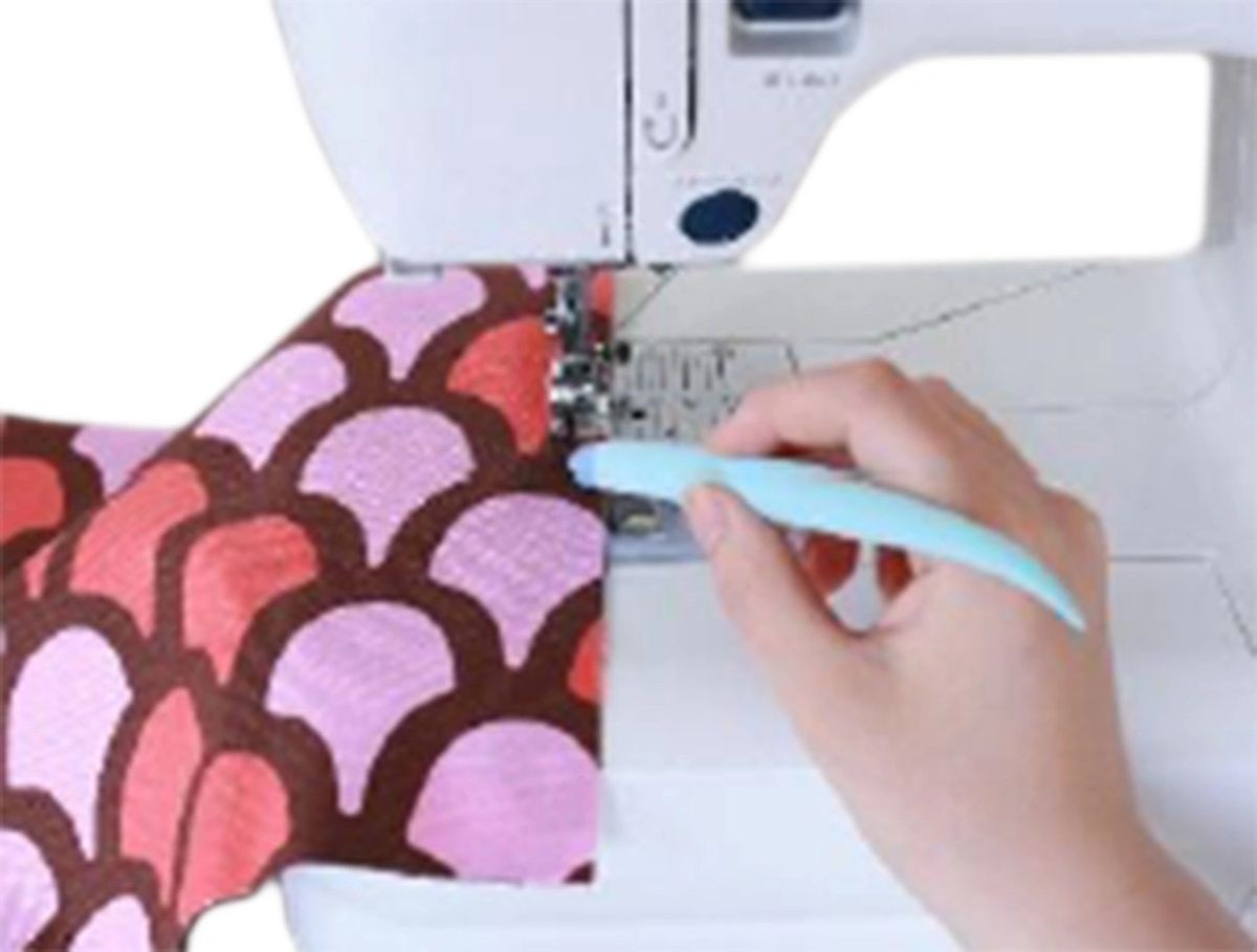 Hold It Precision Stiletto Tool by Clover