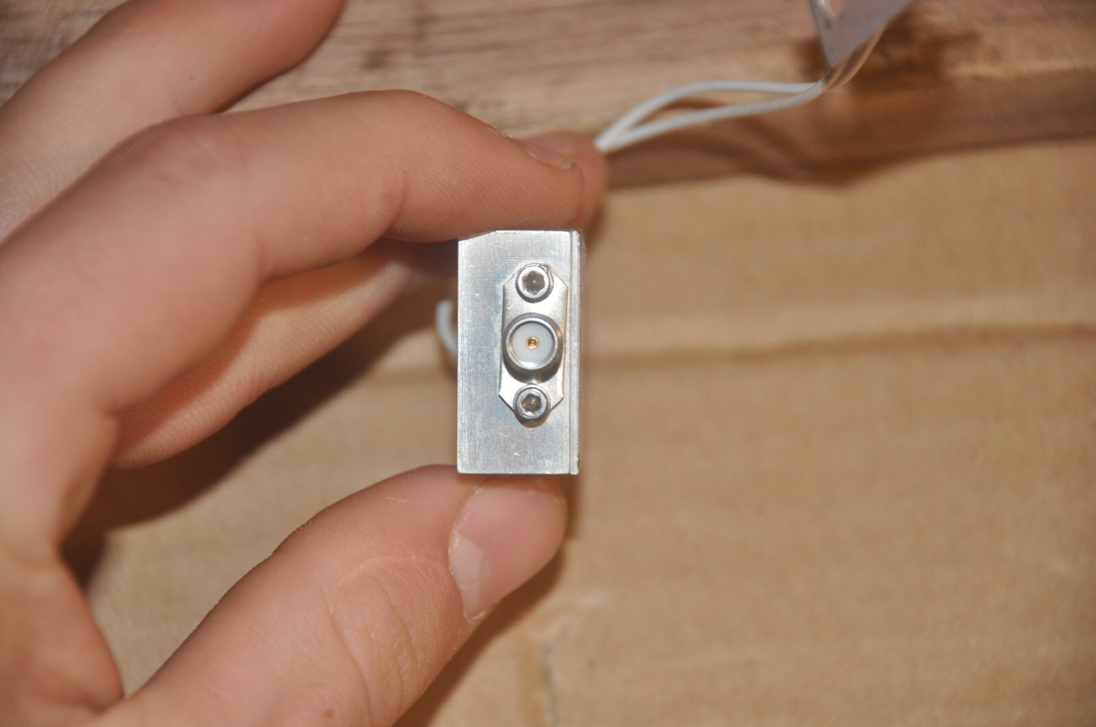 COUGAR COMPONENTS RF Amplifier AC582C