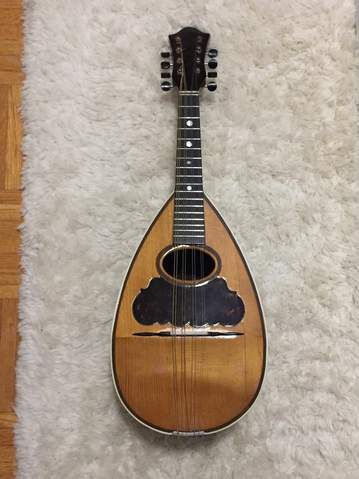 Early 1900's Victoria mandolin