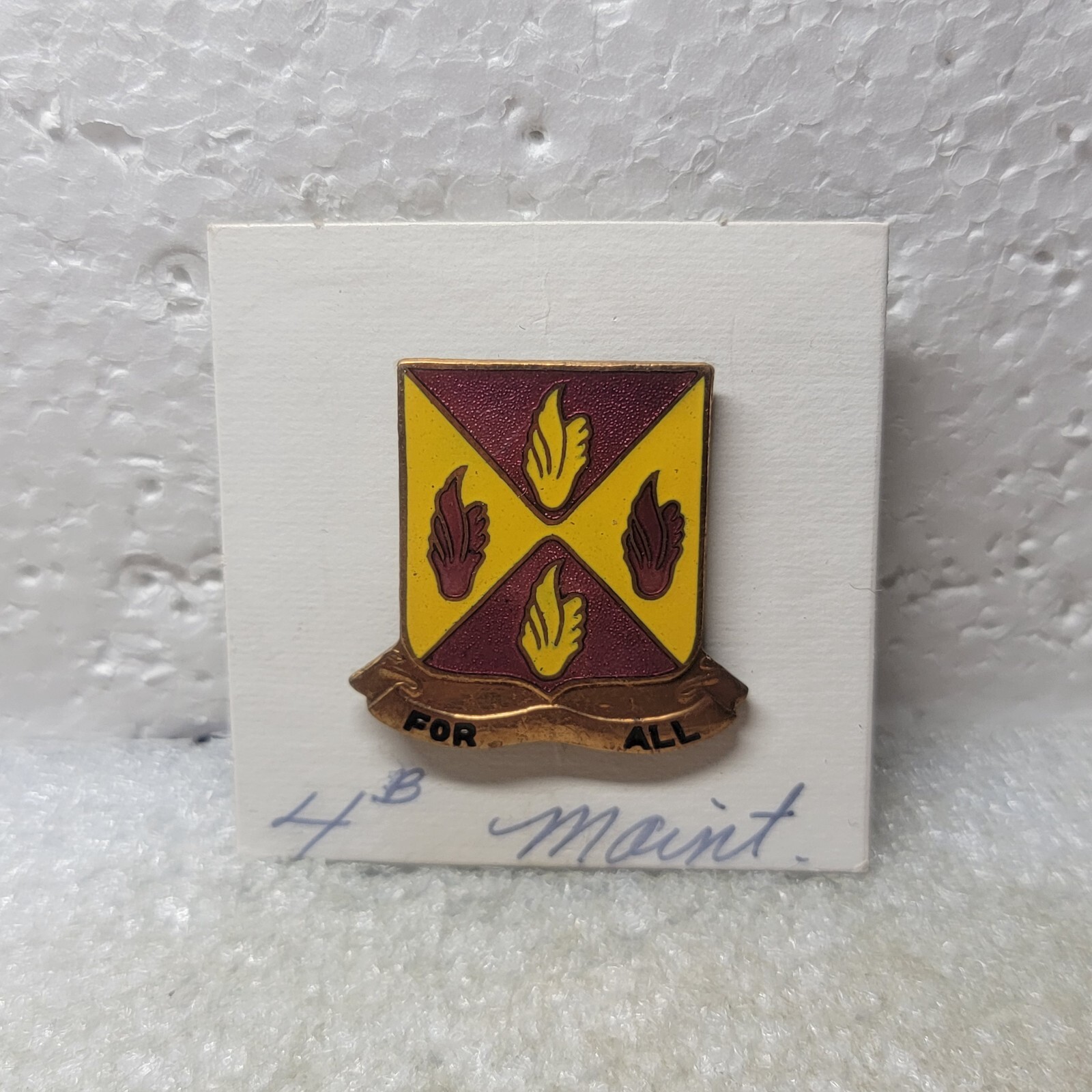 VTG US Army 4th Maintenance Battalion Pin For All DI DUI Crest Made in Korea