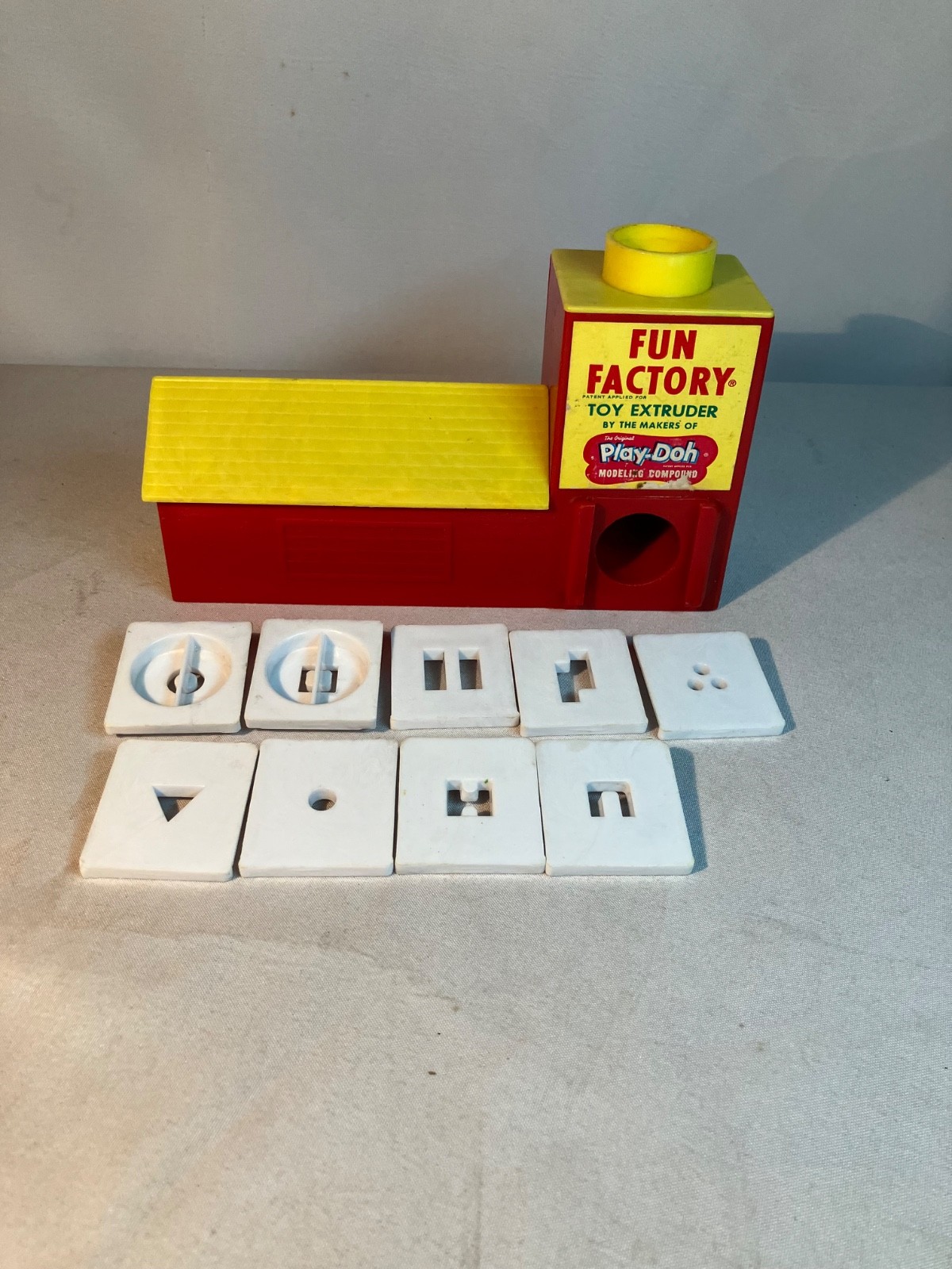 Vintage 1980s Play-Doh Fun Factory Toy Extruder Red Yellow Building Mold House