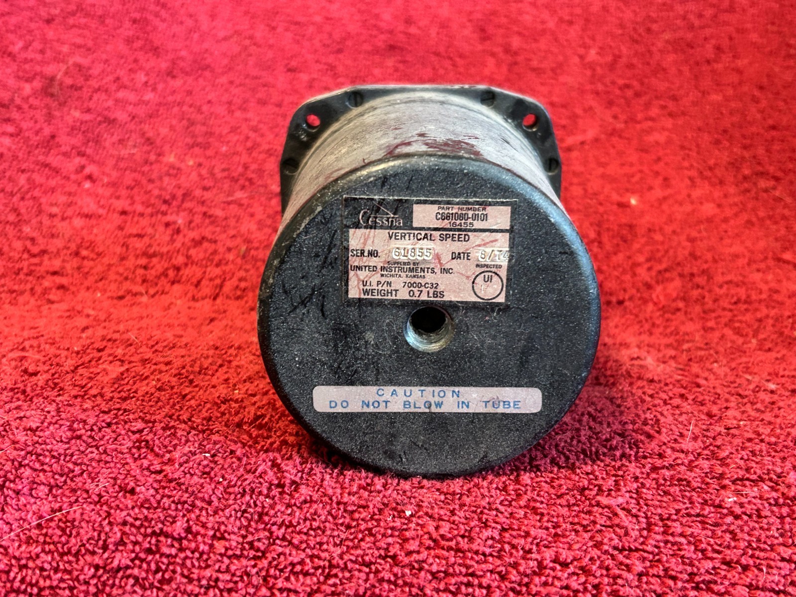 UNITED INSTRUMENTS VERTICAL SPEED INDICATOR P/N 7000-C32 CESSNA CORE
