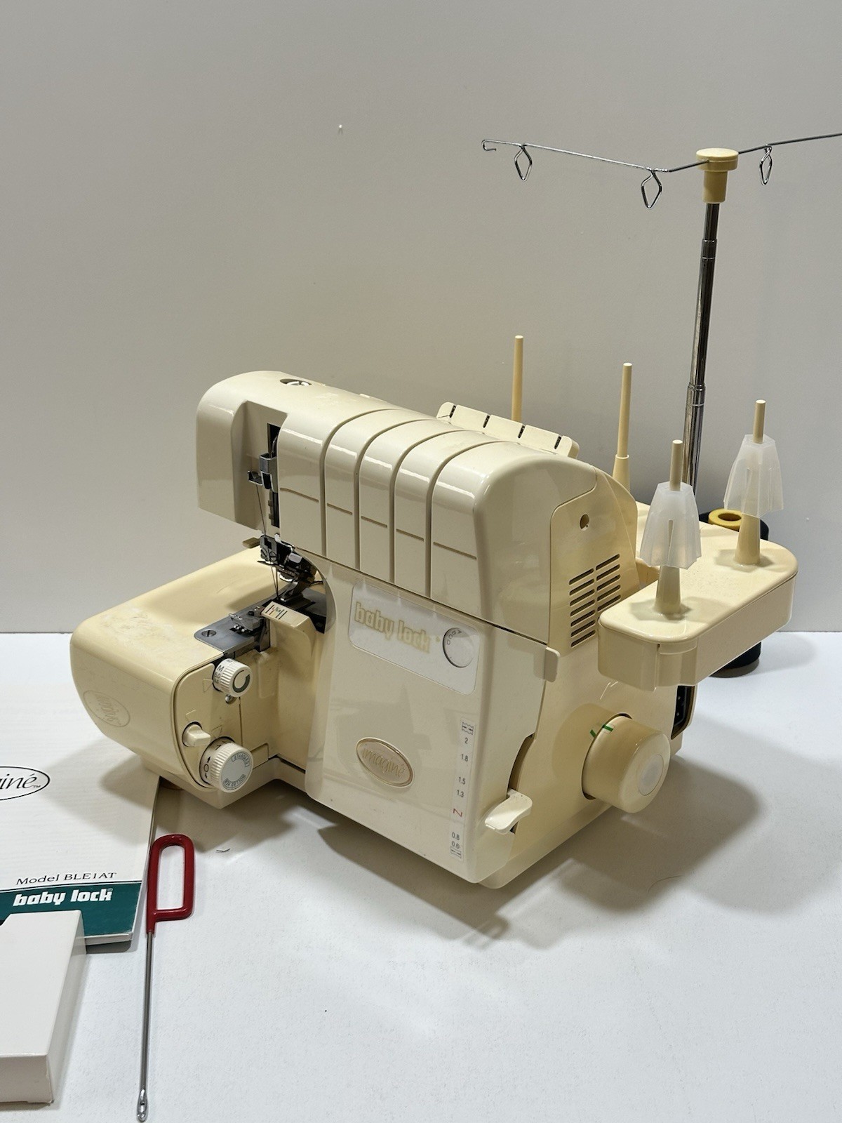 Baby Lock Imagine BLE1AT  Serger Sewing Machine With Manual / VHS Tested Video