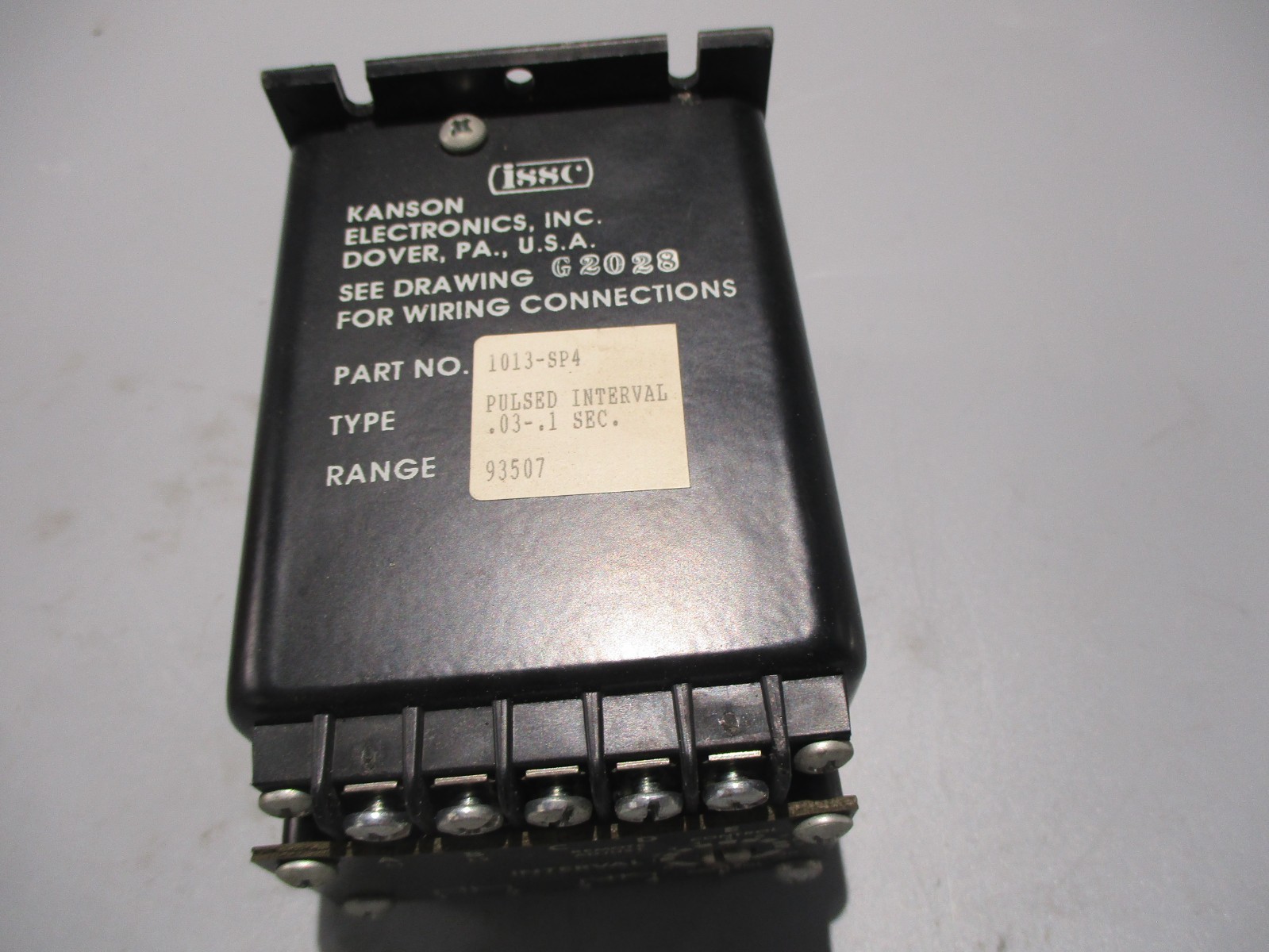 NEW ISSC 1013-SP4 SOLID STATE TIMING RELAY 115 V .03-0.1 SEC