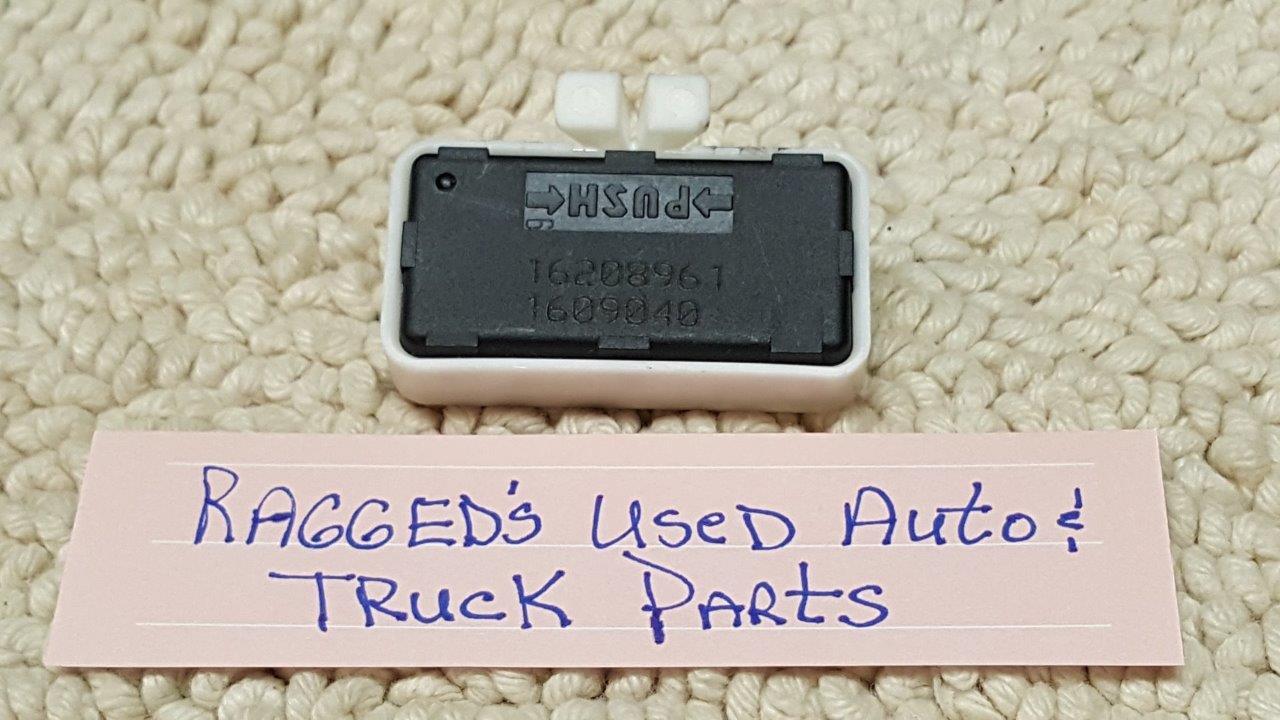1997 Chevrolet Blazer 4.3L Knock Module GM Part No.: 16208961