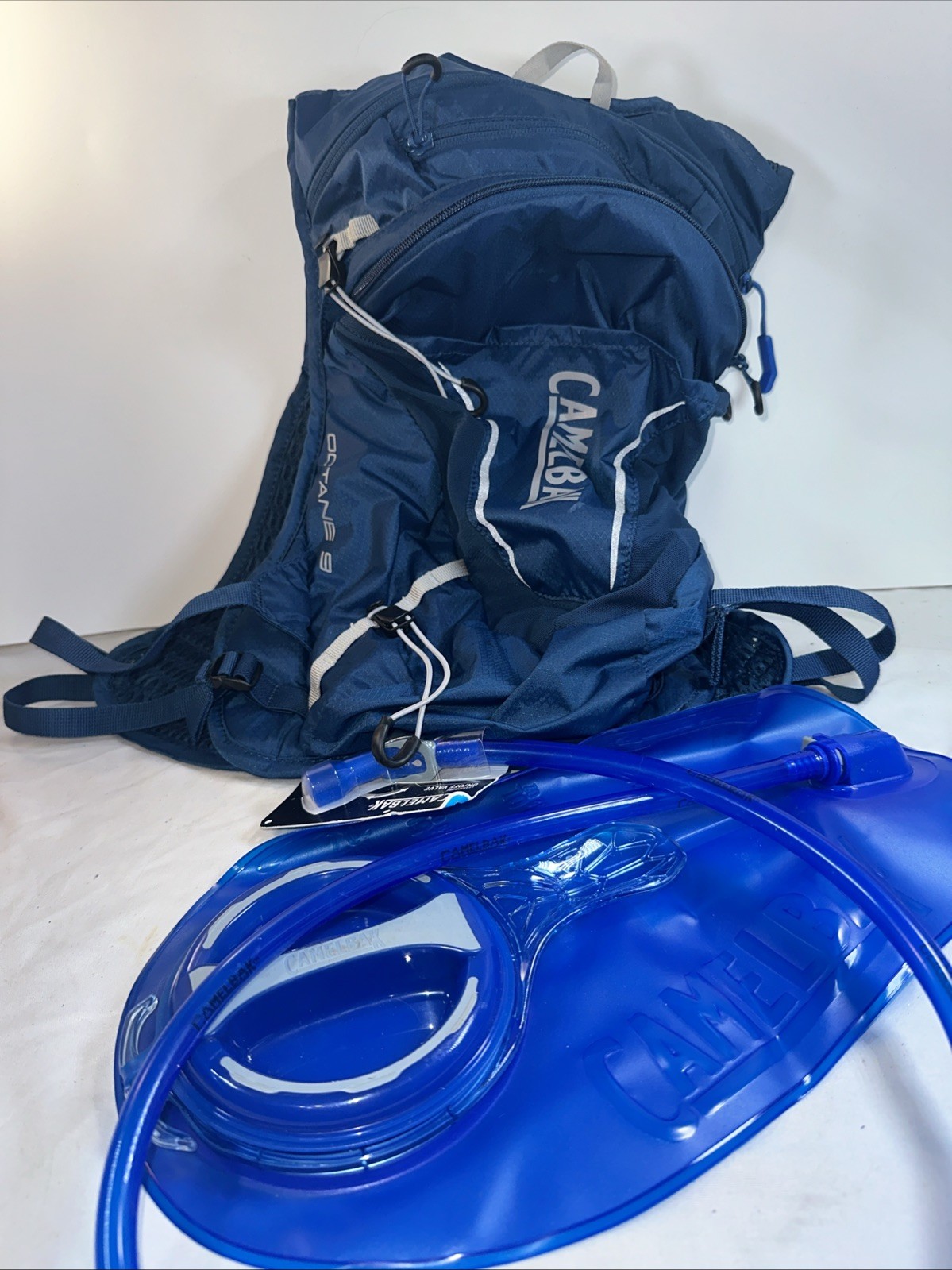 Camelbak Women Octane 9 Hydration Pack Vest Blue W/BRAND NEW BLADDER/RESERVOIR