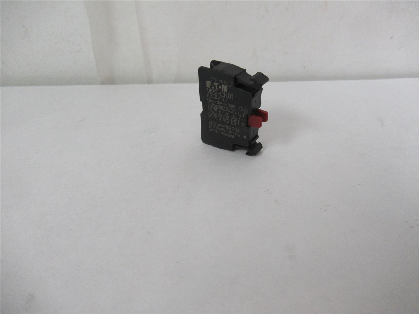252732 New-No Box; Eaton M22-CK01 Contact Block; SPST; 1NC; Momentary