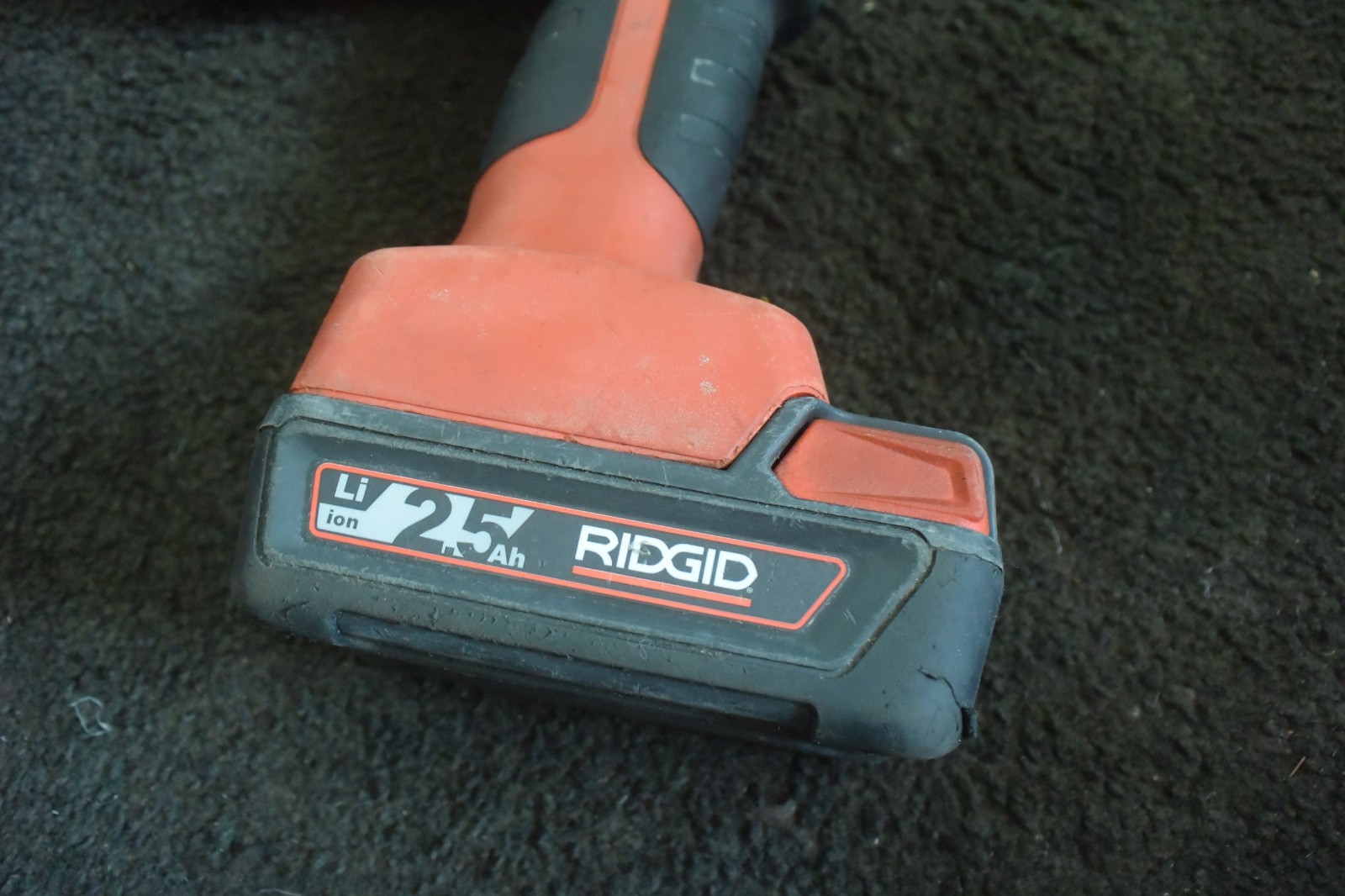 Ridgid Propress Model RP350 with One Battery
