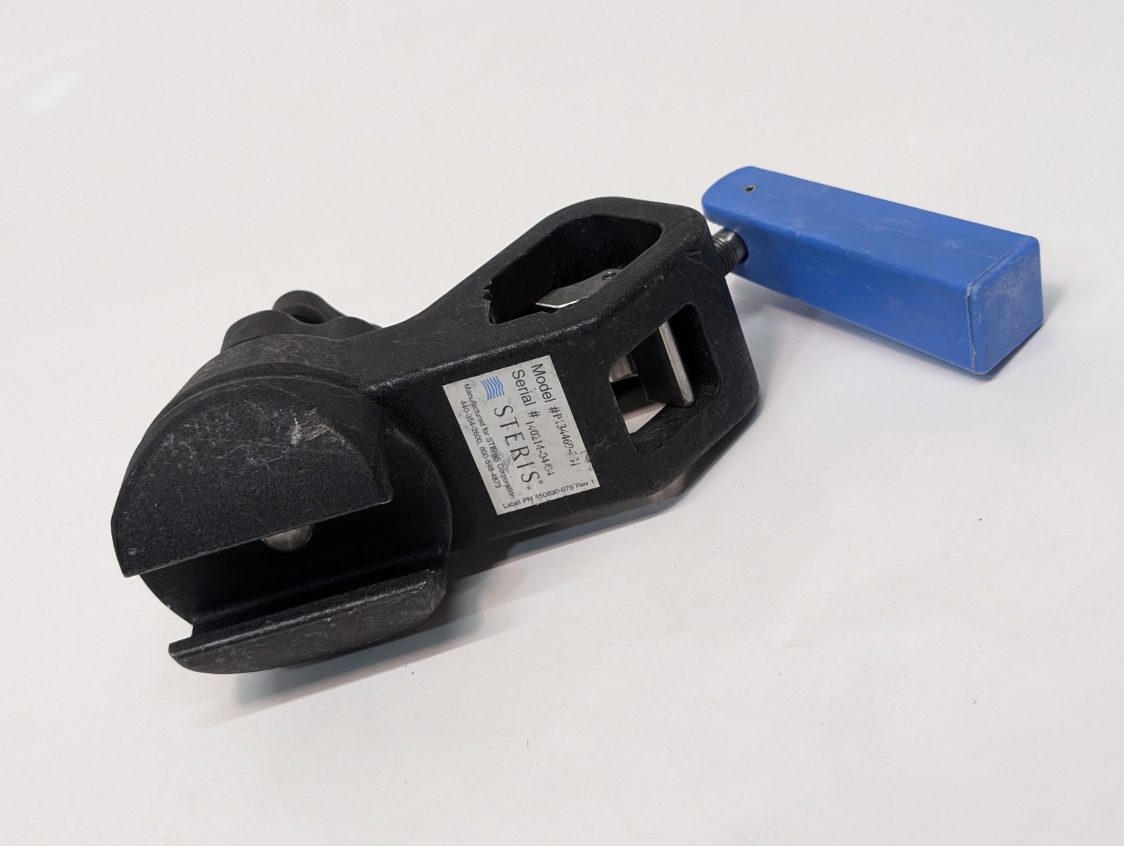 Steris Amsco BF43-000 Multi Accessory Clamp, OR Table Side Rail Lock Single Item