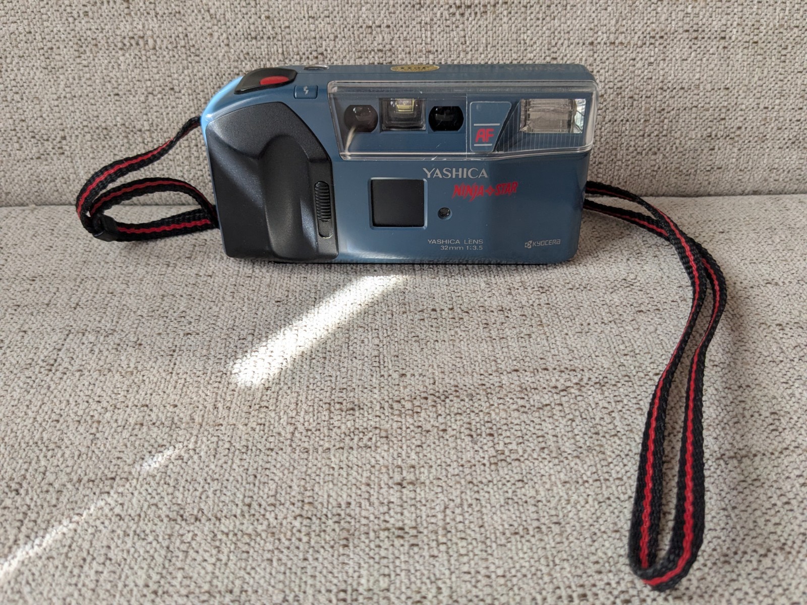 Vintage Kyocera Yashica AF Ninja Star • 35mm Film Camera w/ Flash | WORKS