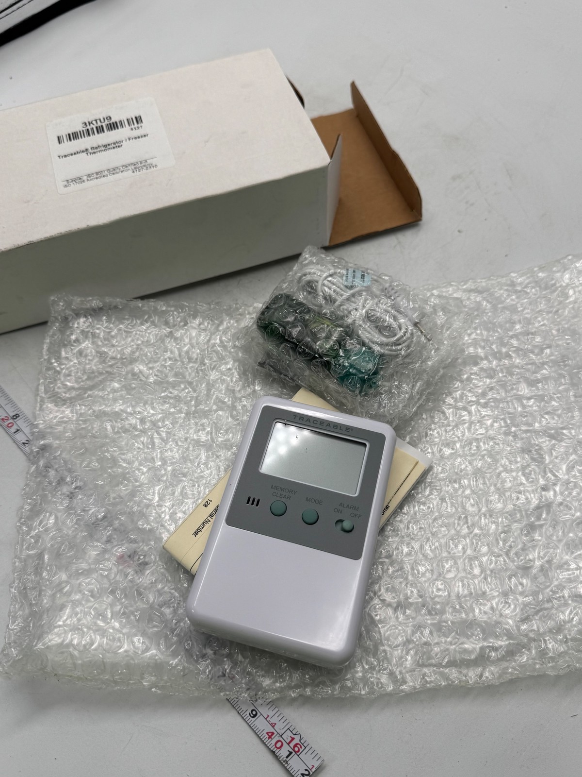 Traceable 3KTU9 Refrigerator Freezer Thermometer Digital Alarm Probe Memory