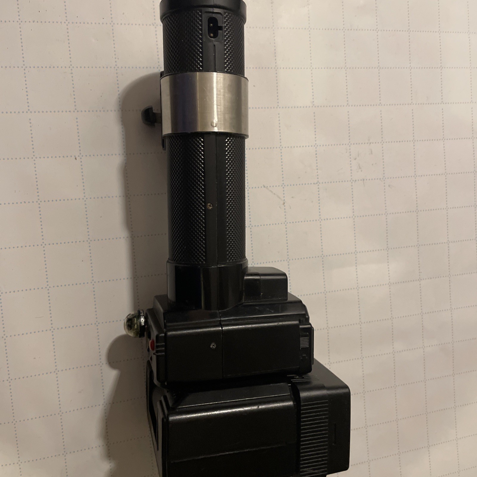 Vivitar Auto Thyristor 3900 Flash Handle Grip Vintage Camera Flash Untested
