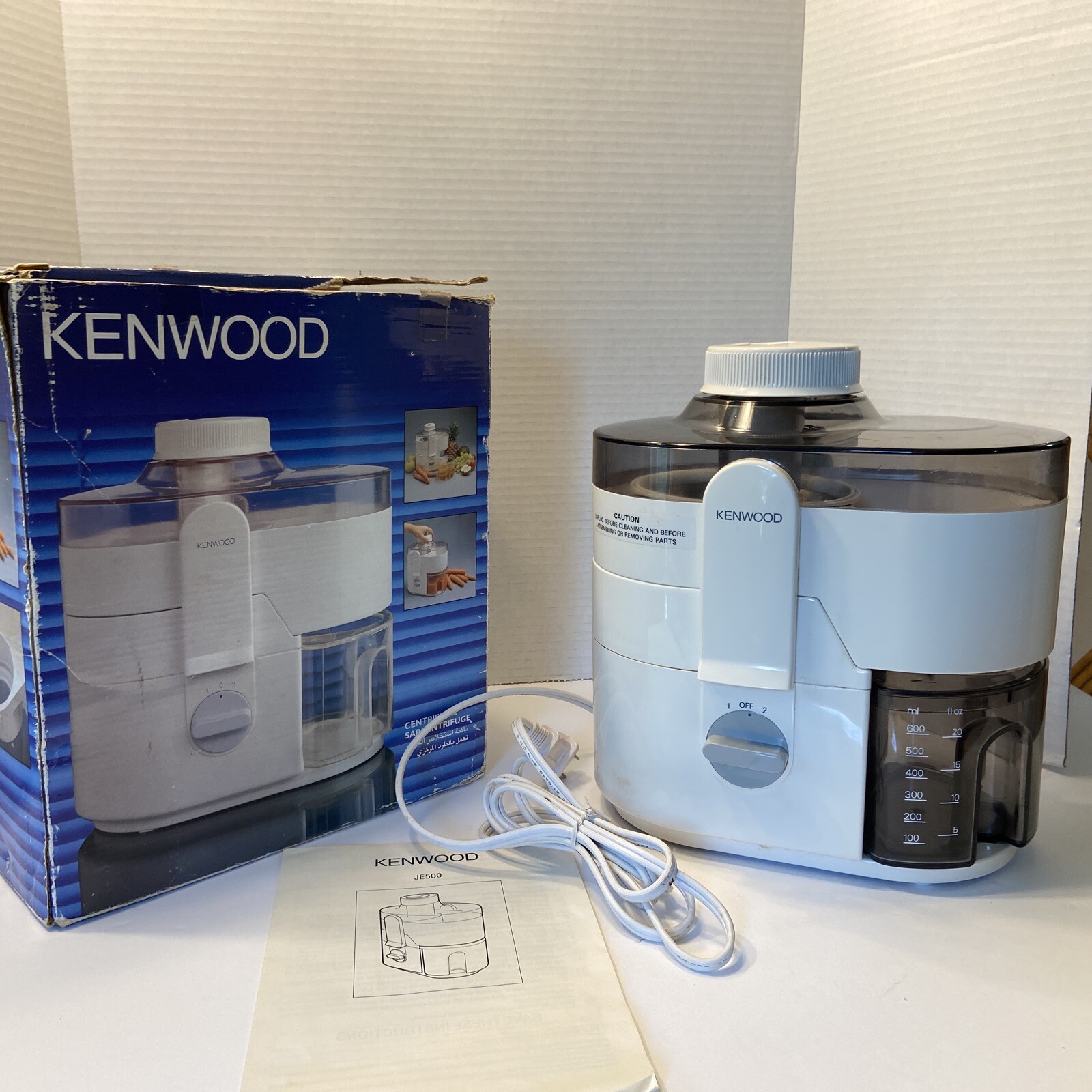 Excellent Condition Vtg. Kenwood JE500 Centrifugal Juice Maker Extractor Juicer