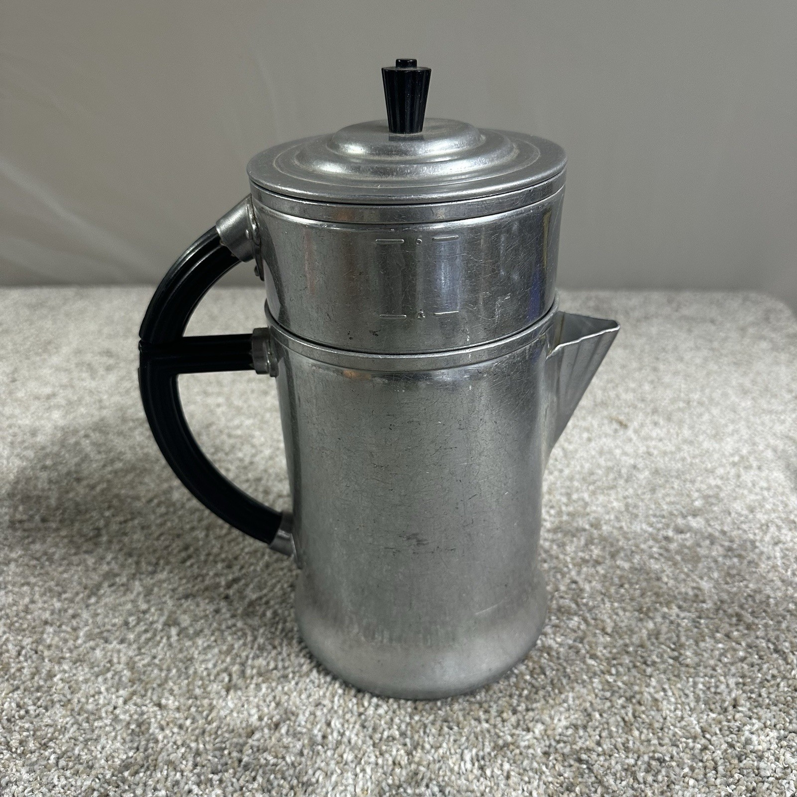Vintage WEAR-EVER No. 956 Art Deco 2-6 Cup Aluminum Coffee Pot w/Bakelite Handle