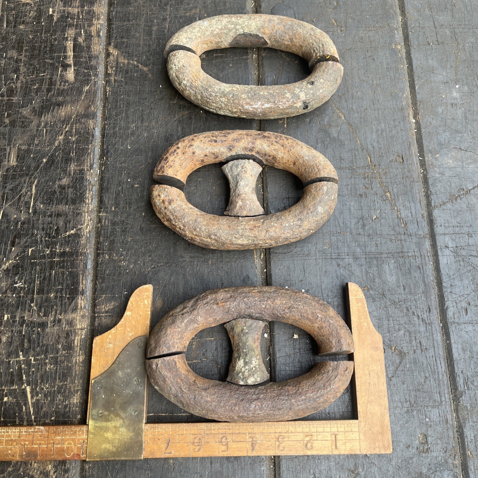 1 Single Link Vintage Wrought Iron Anchor Chain Blacksmith Knife Maker