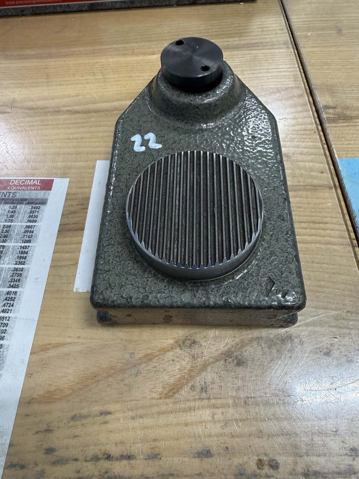 MITUTOYO 7003 DIAL GAUGE Gage INDICATOR STAND BASE Flat Plate Great Shape