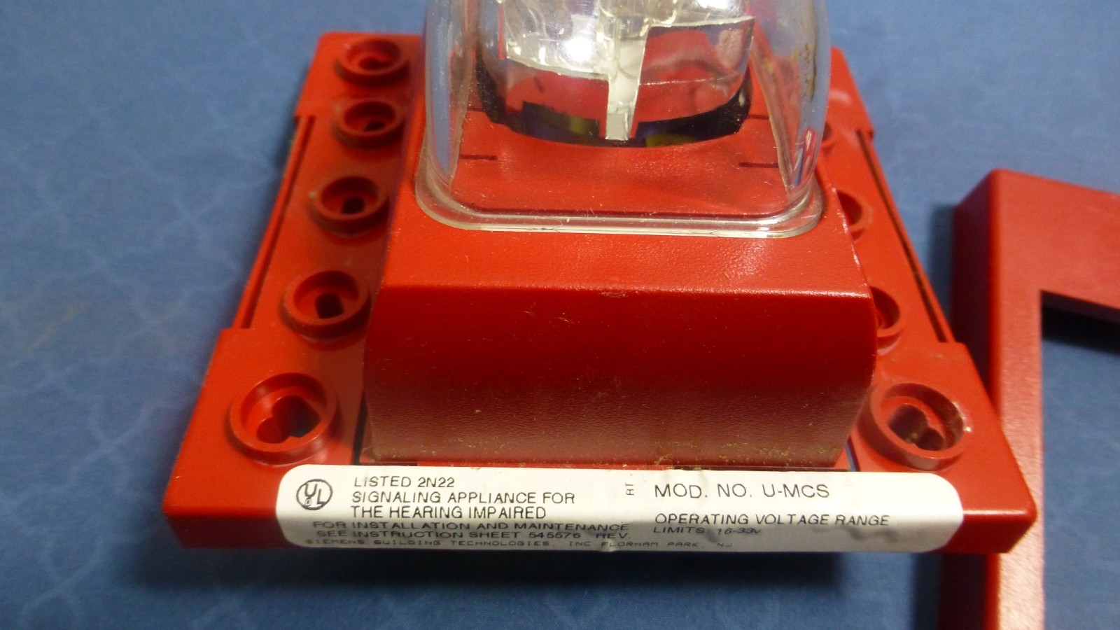 Siemens U-MCS Fire Alarm Strobe Wall Mount Red