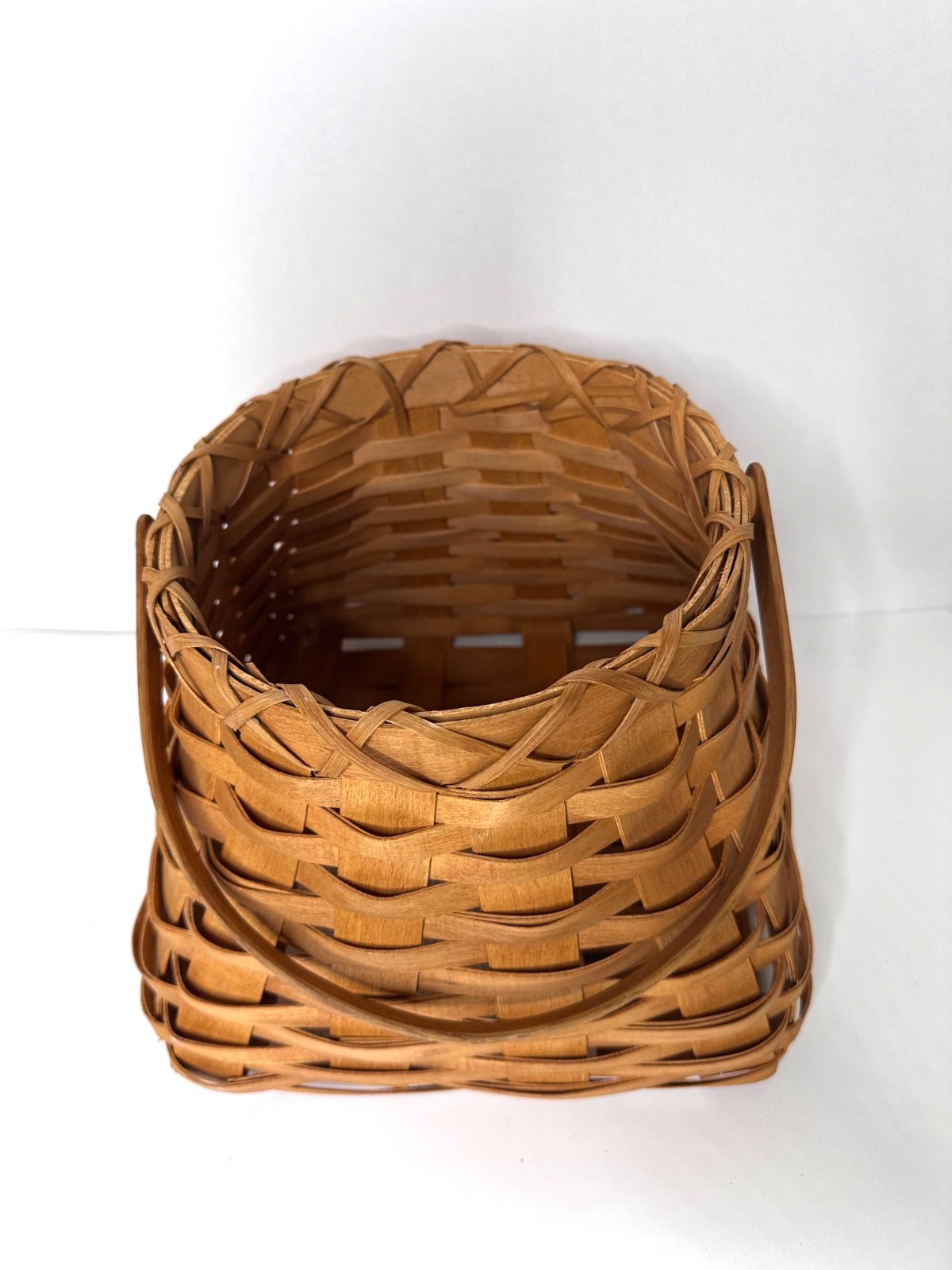 Workshops Egg Collector Amish Basket 9x9"