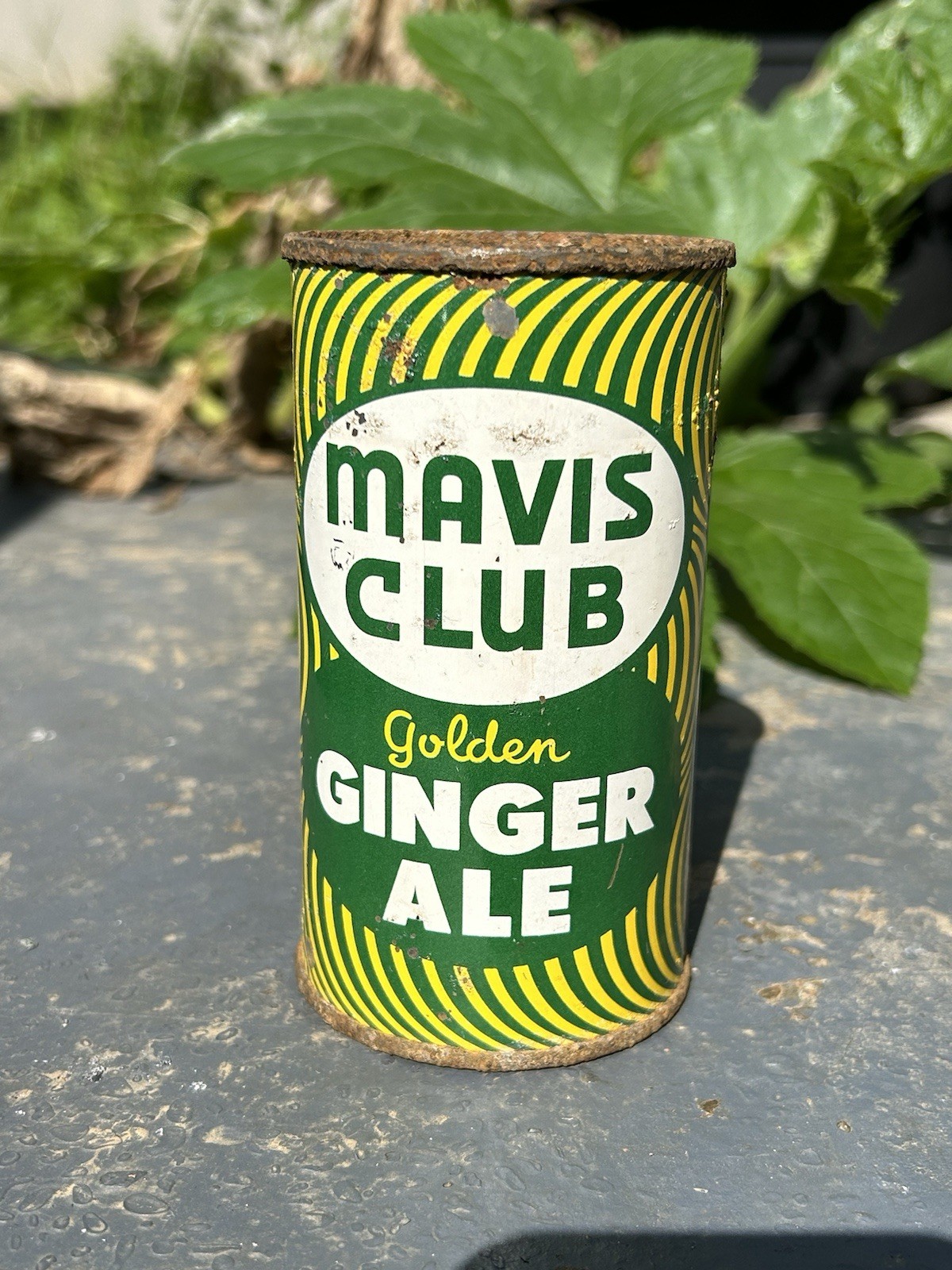 Mavis Club, Golden Ginger Ale. Vintage Collectible Soda Can.