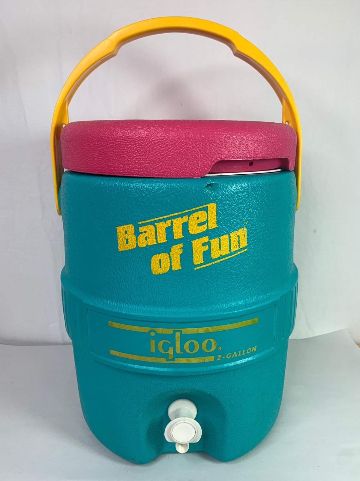 Igloo 2-Gallon Barrel of Fun Turquoise Pink Yellow Retro Drink Cooler