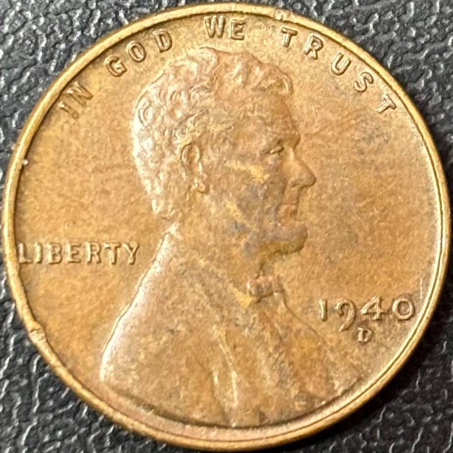 1940-D Lincoln Wheat Cent • Fine to Extra Fine • Denver Mint • Semi-Key
