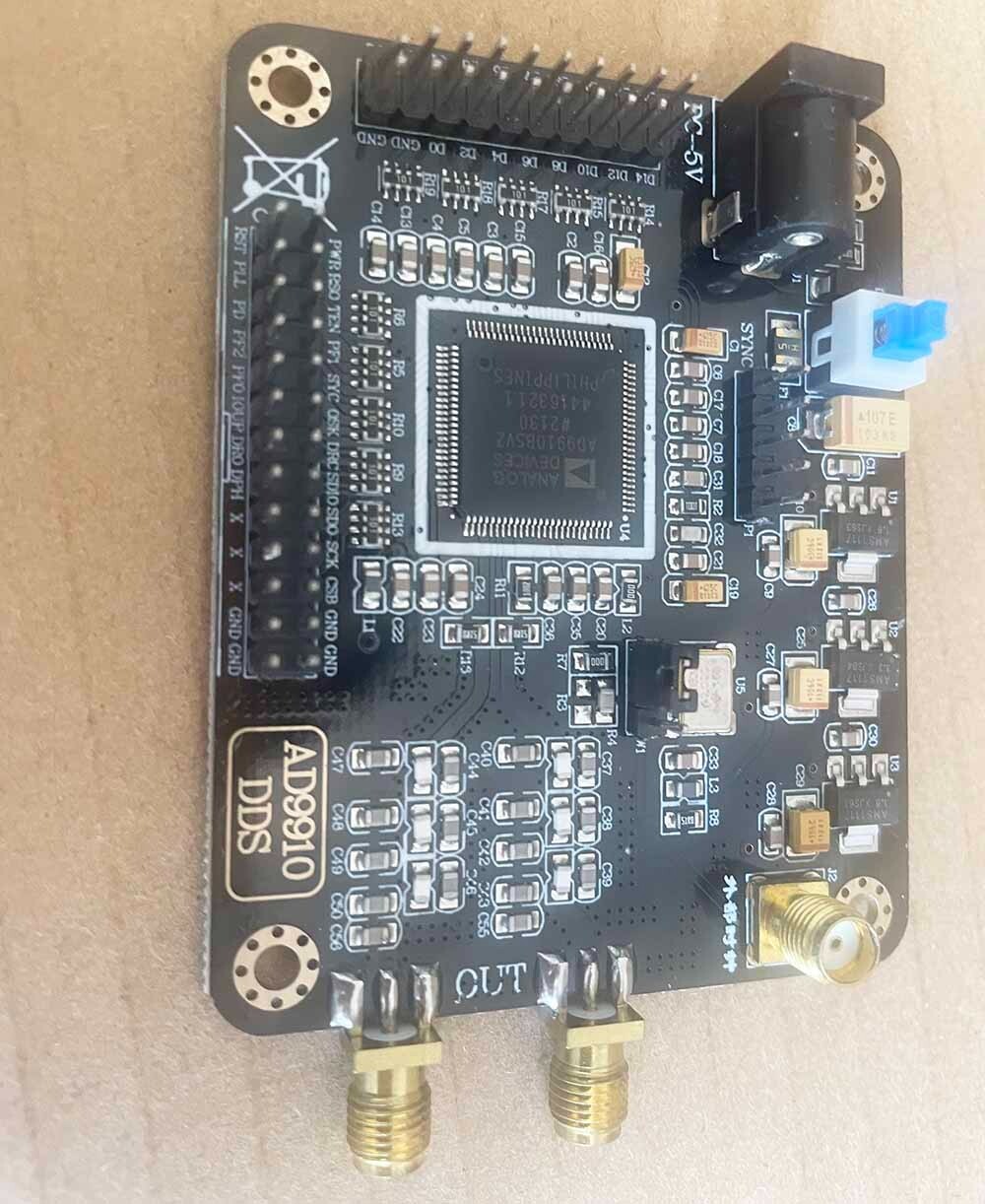 AD9910 DDS Module 14bit DAC 420M Output 1GSPS Samplign Rate Signal Generator